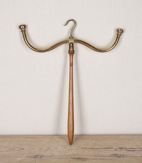 19th Century English Barrister's Wig and Gown Hook DA8043975