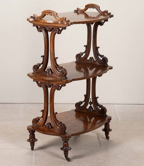 Victorian Walnut Three Tier Étagère