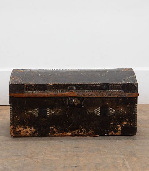 Victorian Black Leather Studded Trunk