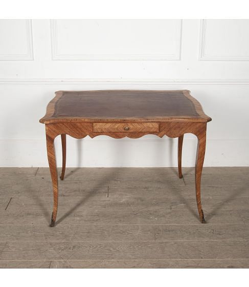 Early 20th Century French Walnut Bureau Plat