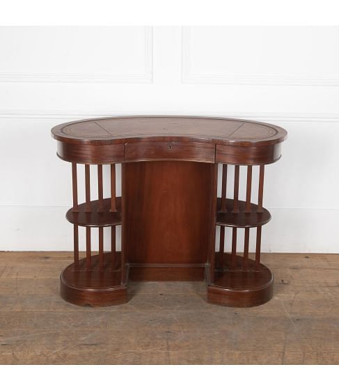 Early 20th Century Edwardian Mahogany Skeleton Kidney Desk