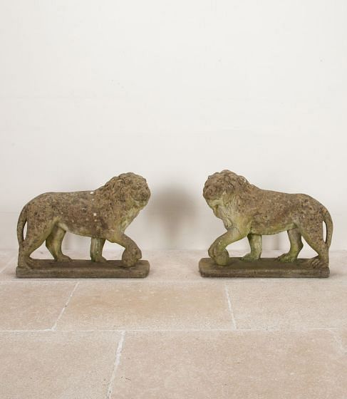 Pair of 20th Century English Reconstituted Stone Medici Lions