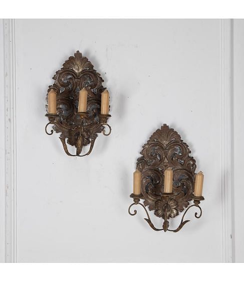 Pair of 19th Century Italian Carved Giltwood Mirrored Appliques