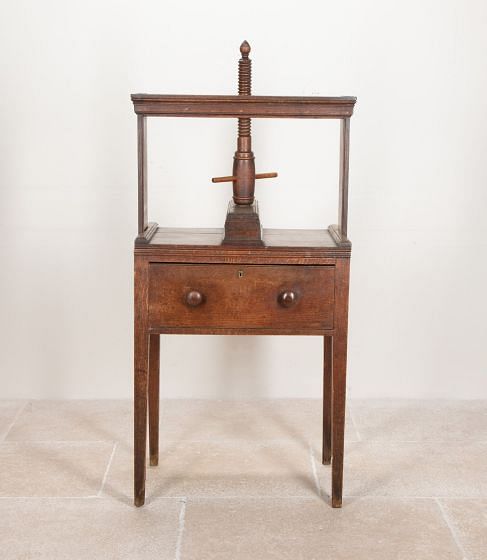 19th Century Georgian Oak Linen Press