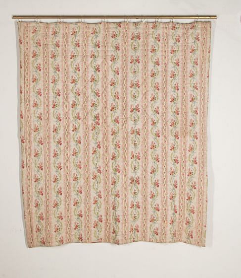 Large 20th Century English Floral Quilt