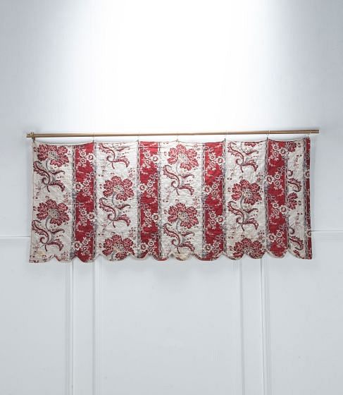 Pair of 18th Century French Toile de Nantes 'Cornue Fleuri' Pelmets