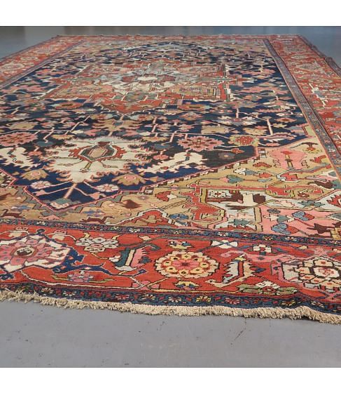 Large 19th Century Heriz Carpet