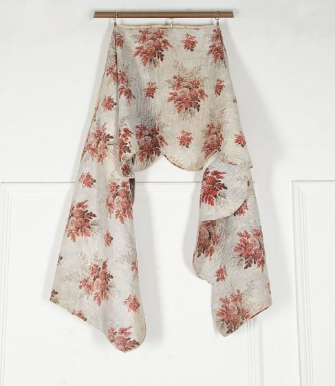 Late 18th Century Toile de Jouy Quilted Pelmet with Floral Decoration