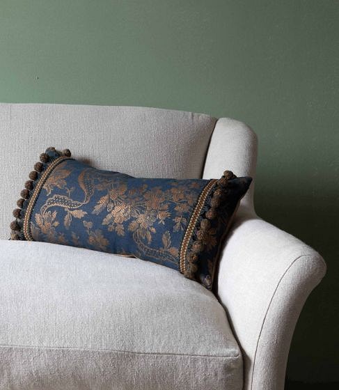 LORFORDS CONTEMPORARY RECTANGLE VINTAGE SCATTER CUSHION