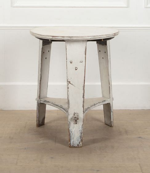 Arts & Crafts Cricket Table TC0541099