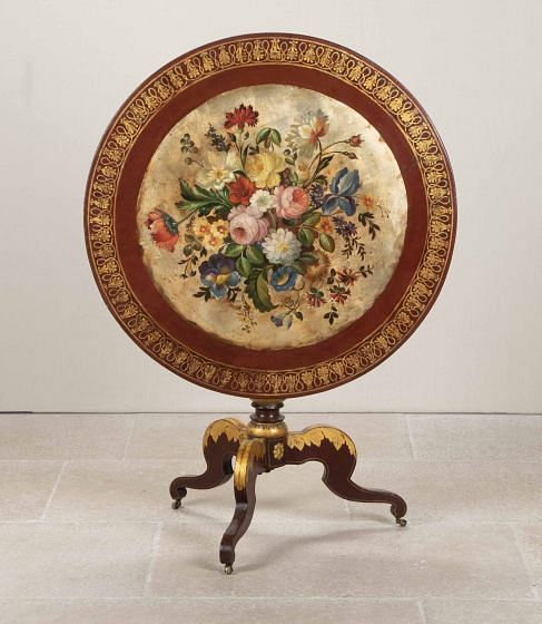 19th Century Red Japanned Gilt Guéridon Table