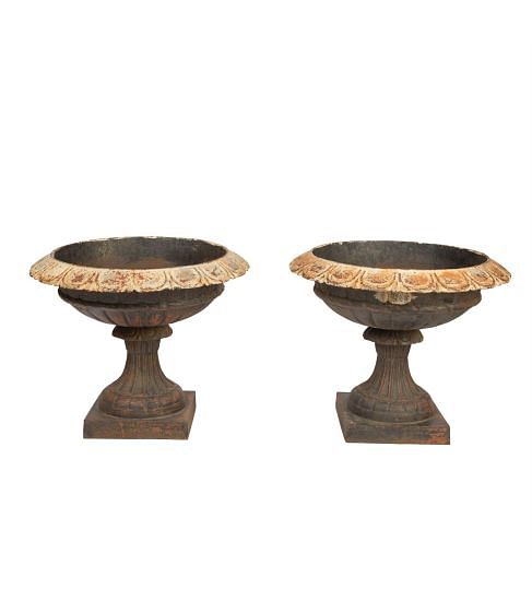 Pair of Cast Iron Urns GA9057610